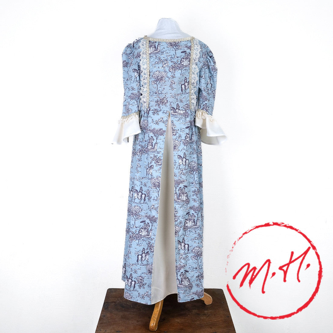 Costume de marquise en jouy bleu