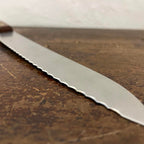 Couteau à pain