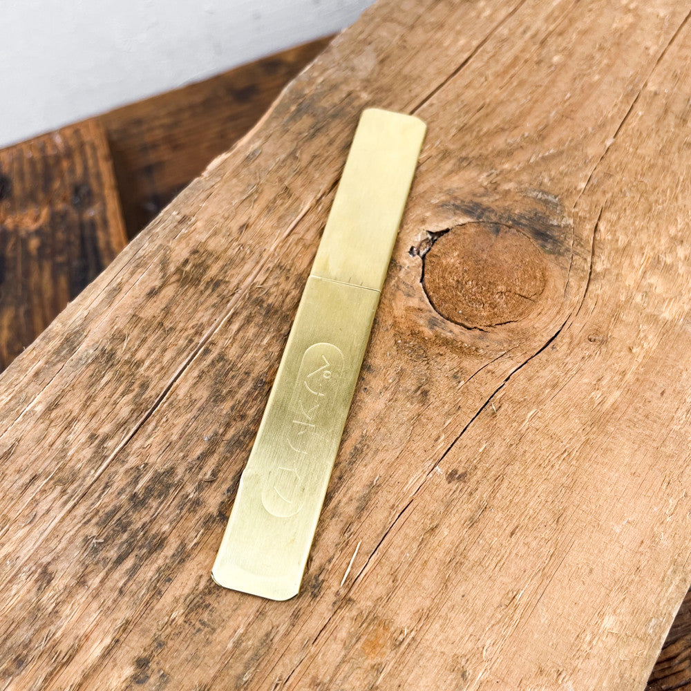 Couteau kiridashi laiton