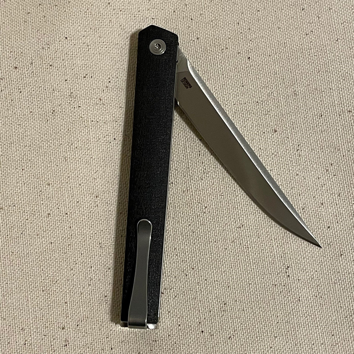 Couteau linerlock Ceo flipper