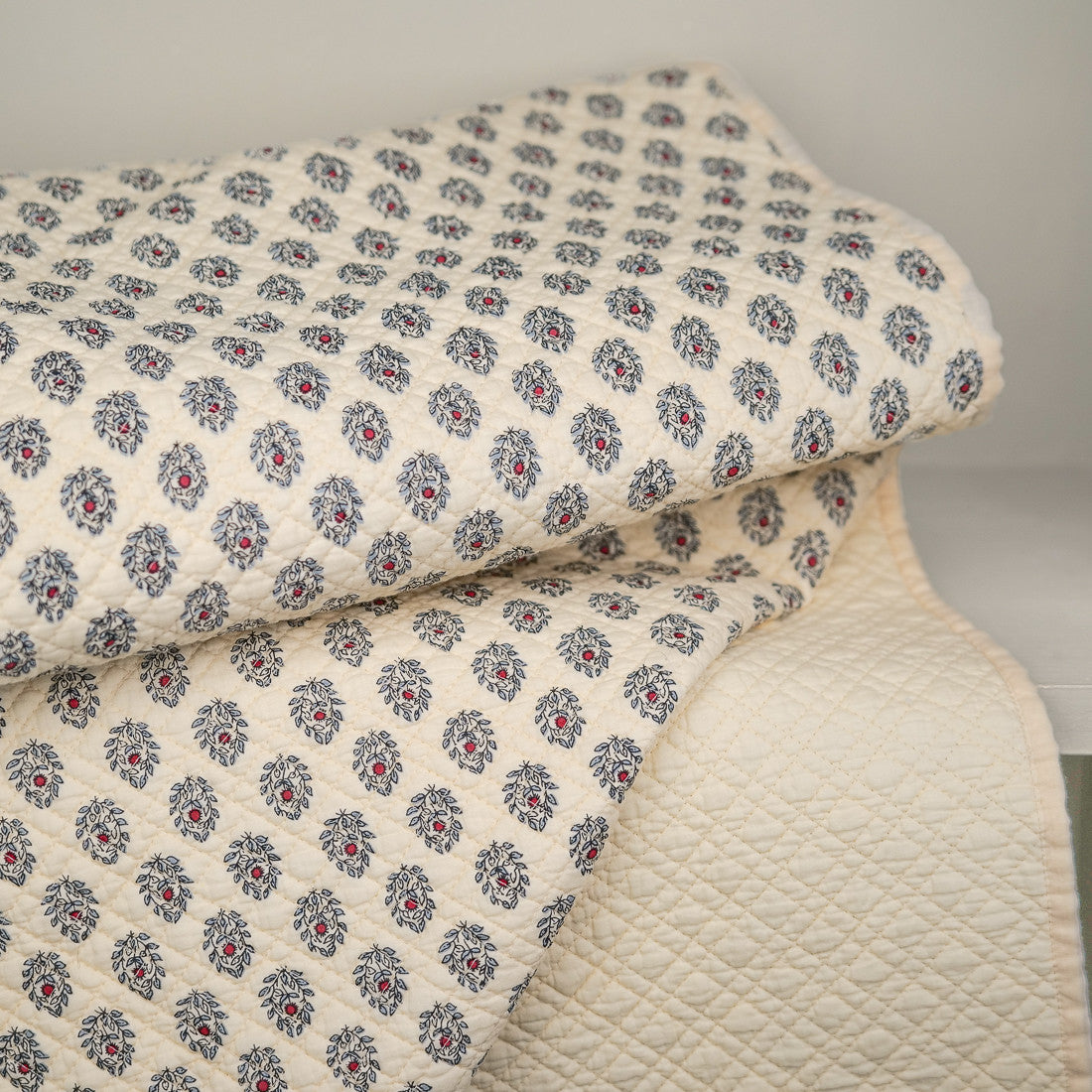 Couverture provençale aubépine 170 x 170 cm