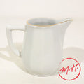 Crémier porcelaine blanche filet or
