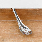 Cuillère percée pour cuisine moléculaire