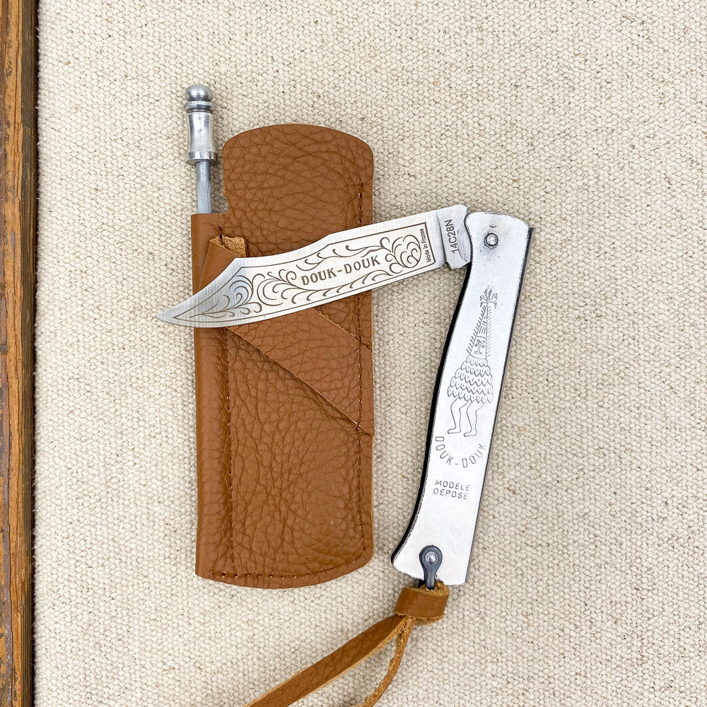 douk douk etui en cuir marron cognet