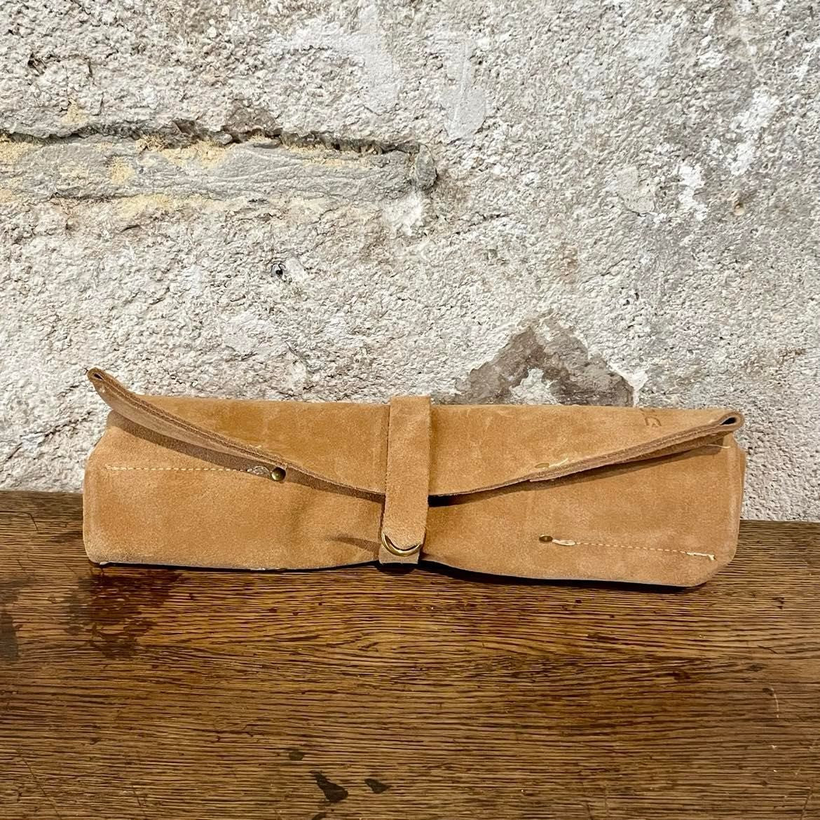 Etui roulable en cuir