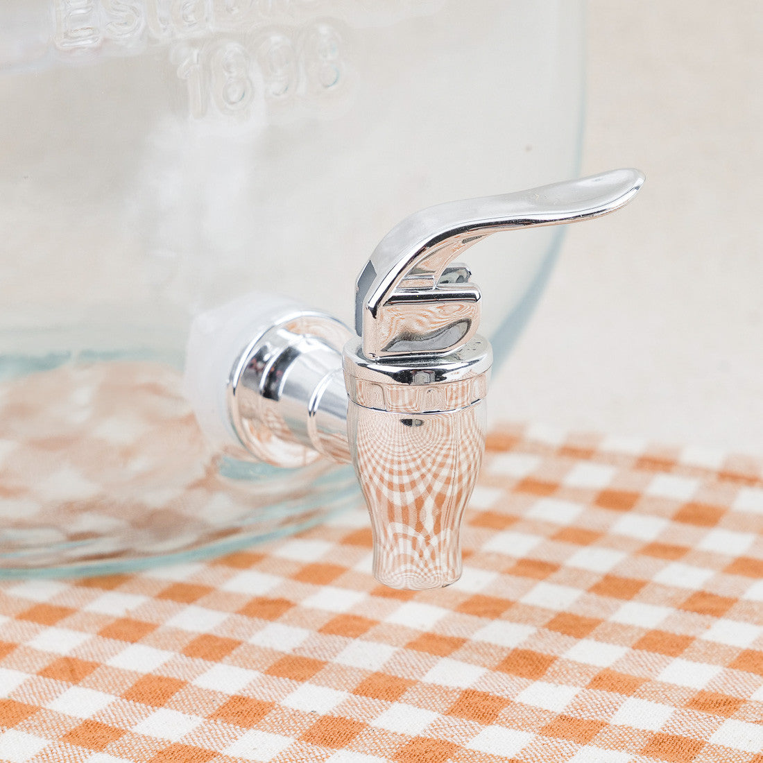 Fontaine à boisson avec infuseur