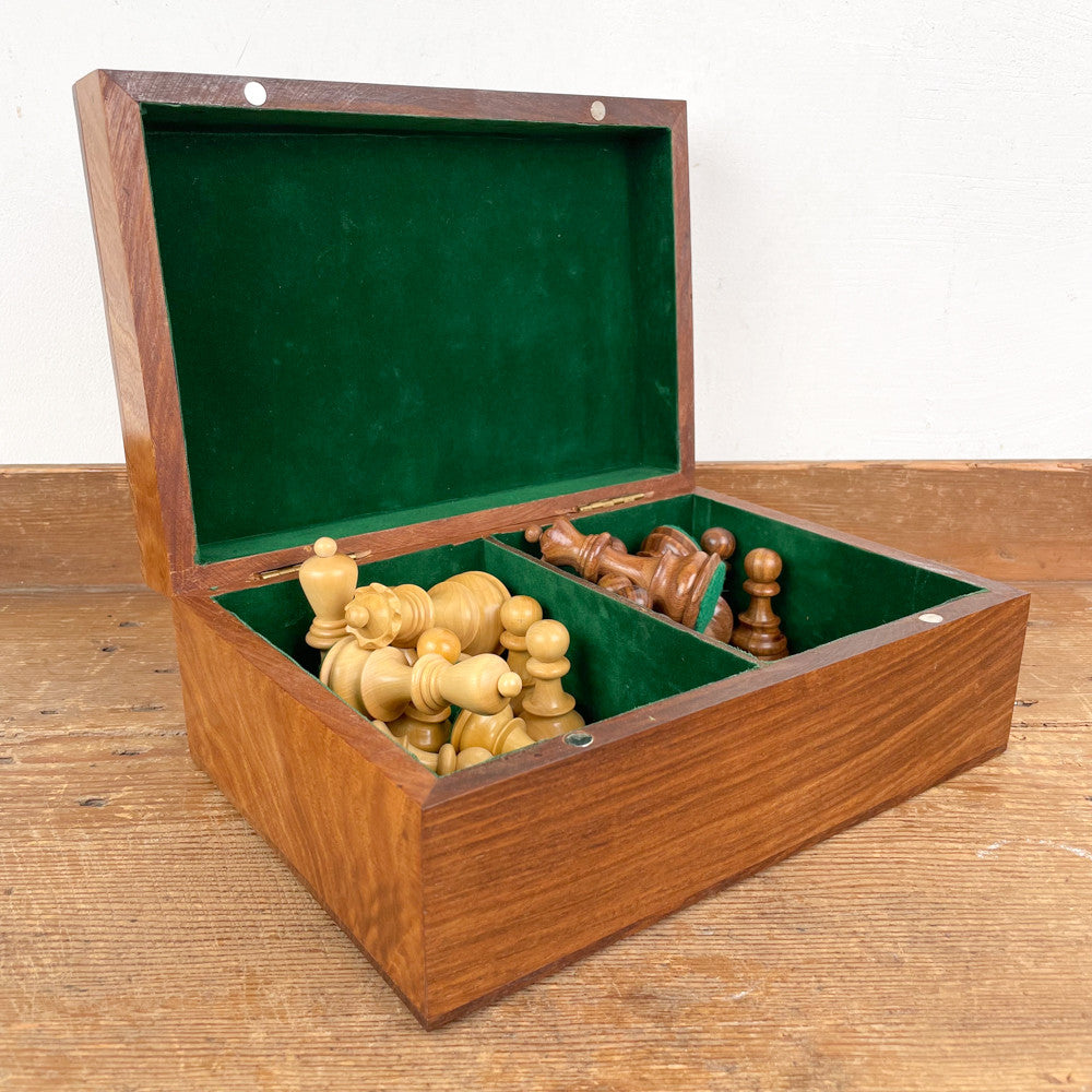 Grandes pièces pour échiquier avec boite en bois