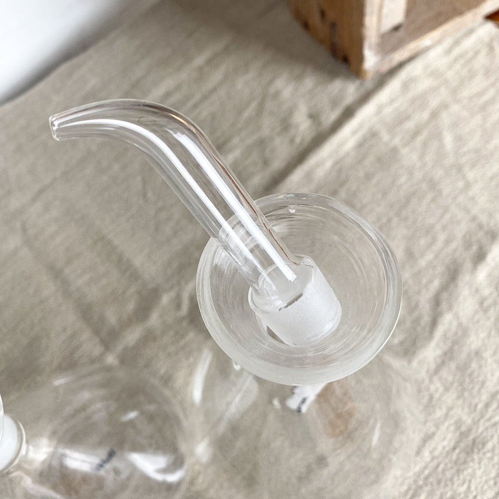 Huilier en verre éprouvette
