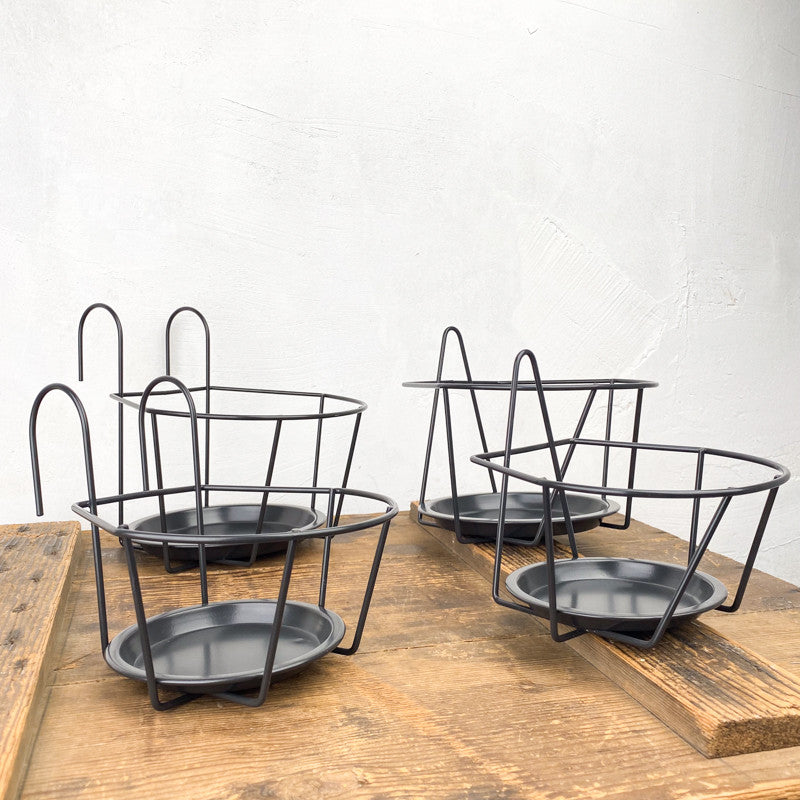 Jardinière en métal