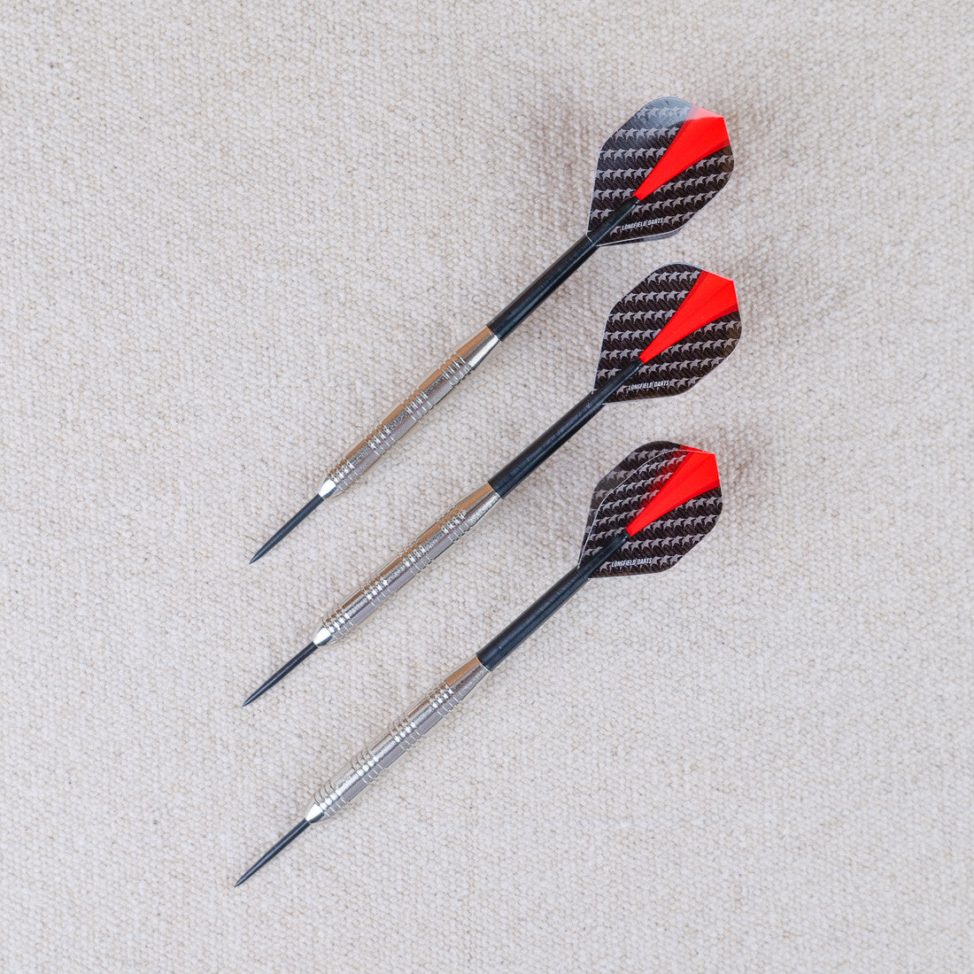 Jeu de 3 fléchettes 24 g rouges avec étui