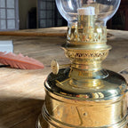 Lampe à pétrole en laiton poli