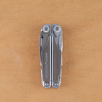 Leatherman Surge 21 fonctions