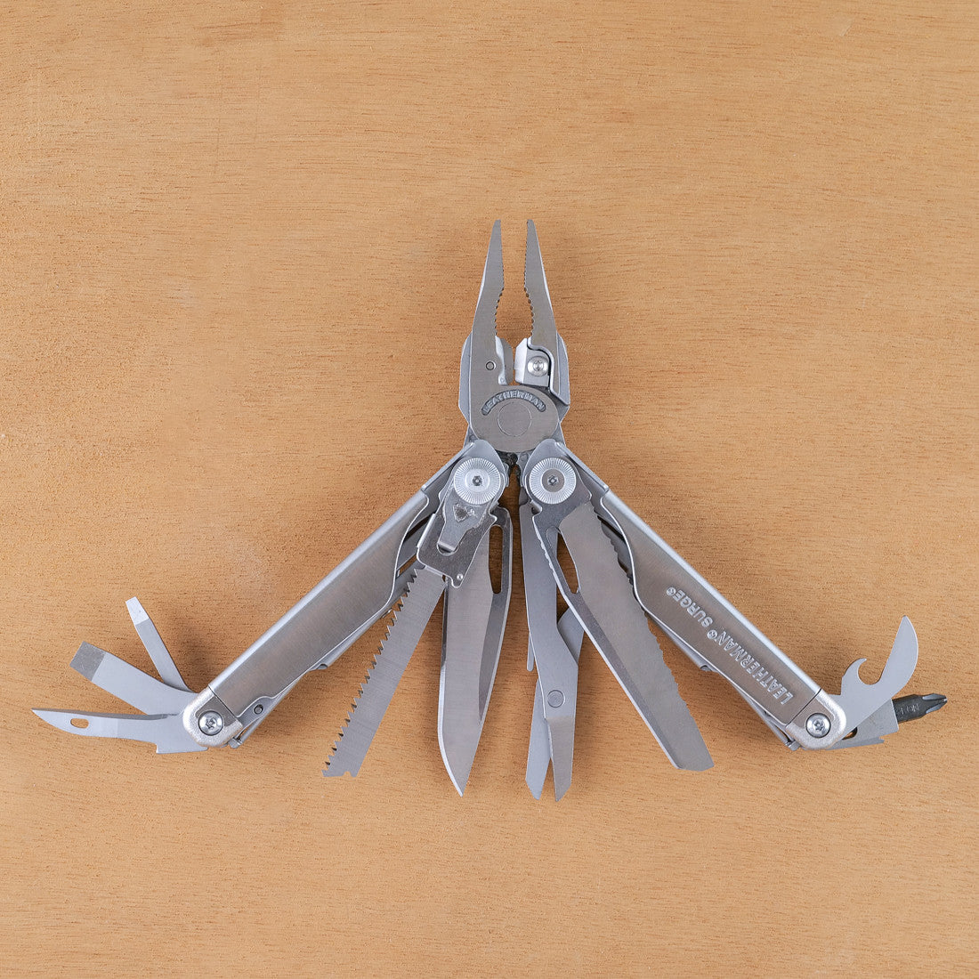 Leatherman Surge 21 fonctions