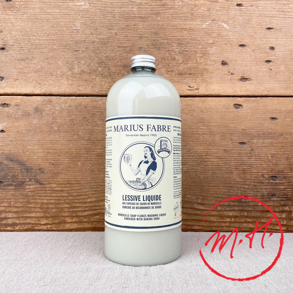 Lessive liquide au savon de Marseille et bicarbonate