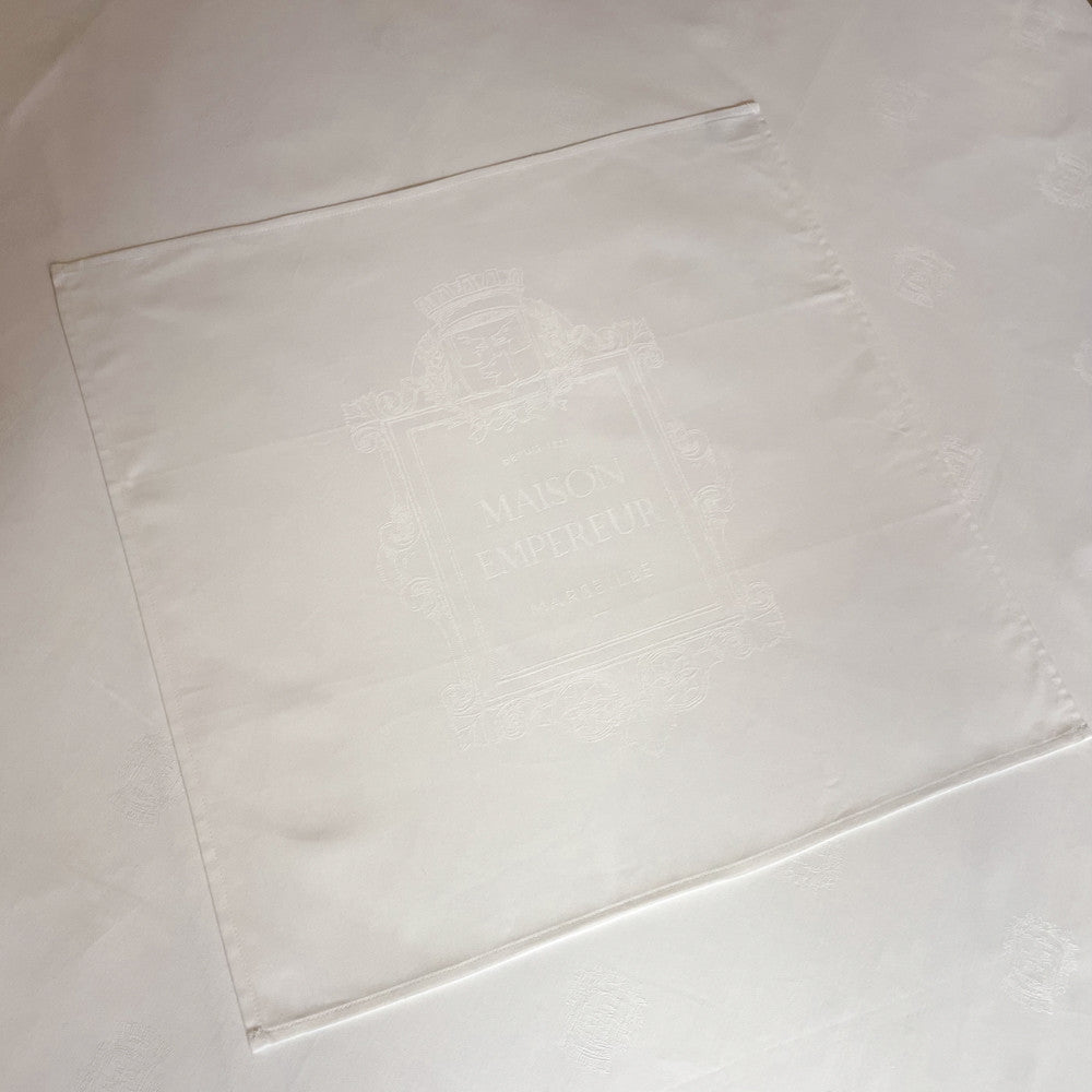 Lot de trois nappes de Noël