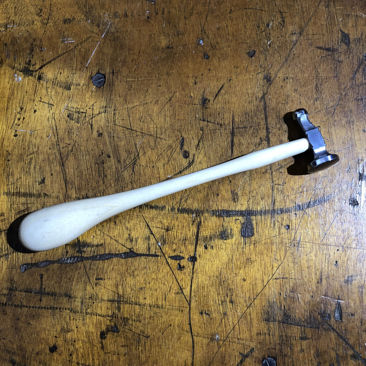 Marteau de 27 cm
