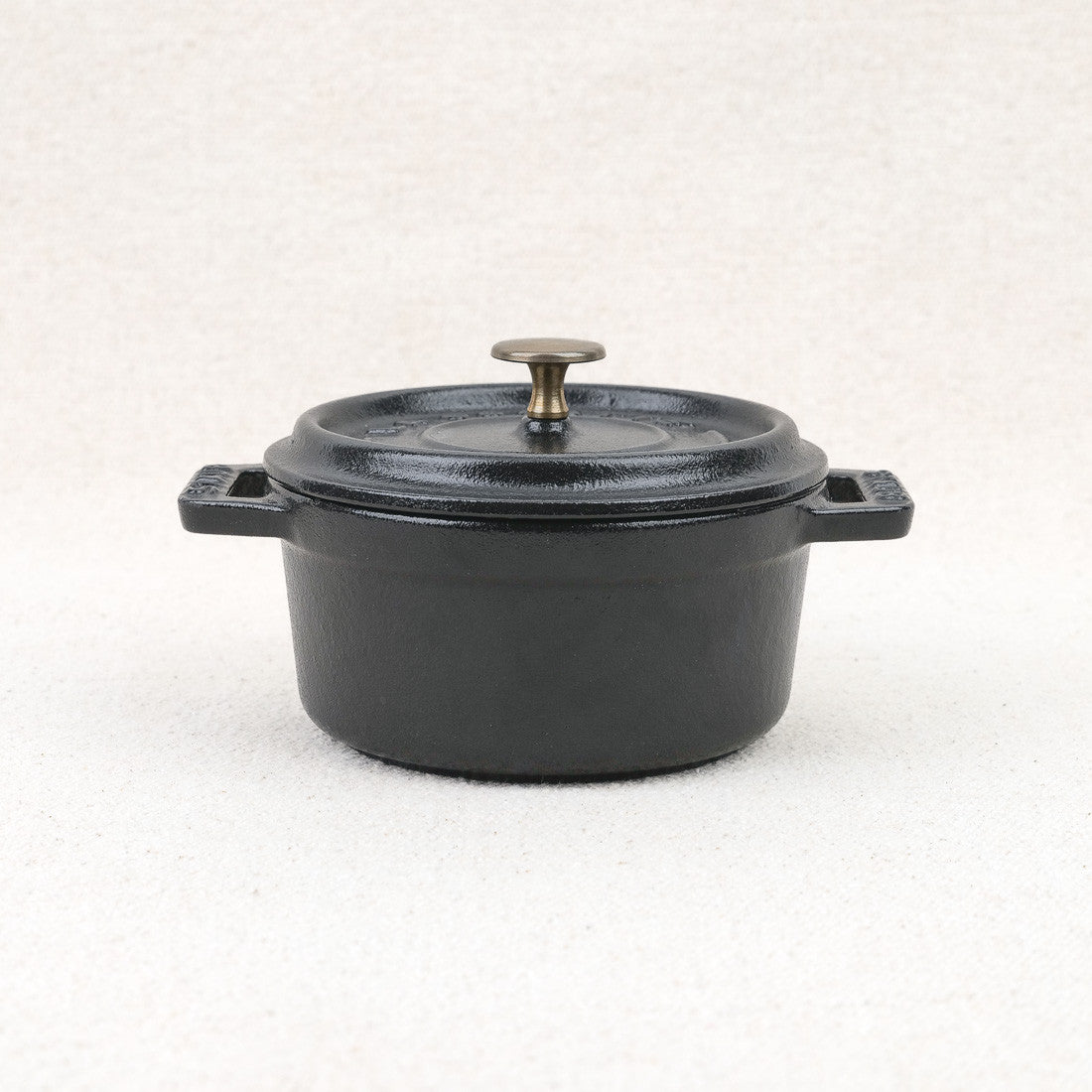 Petite cocotte individuelle en fonte Staub