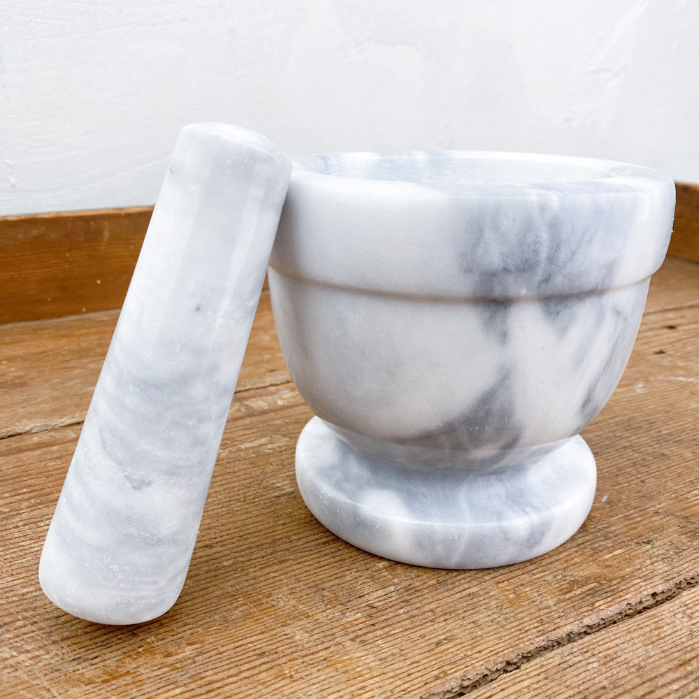 Mortier et pilon en marbre 13 cm