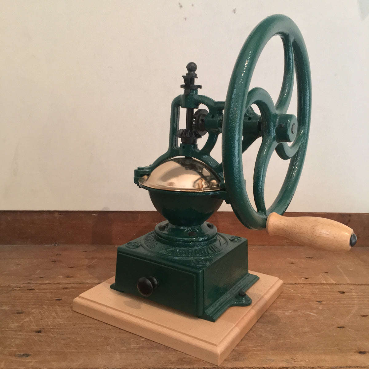 Moulin à café de comptoir à volant