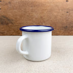 Mug blanc et bleu email