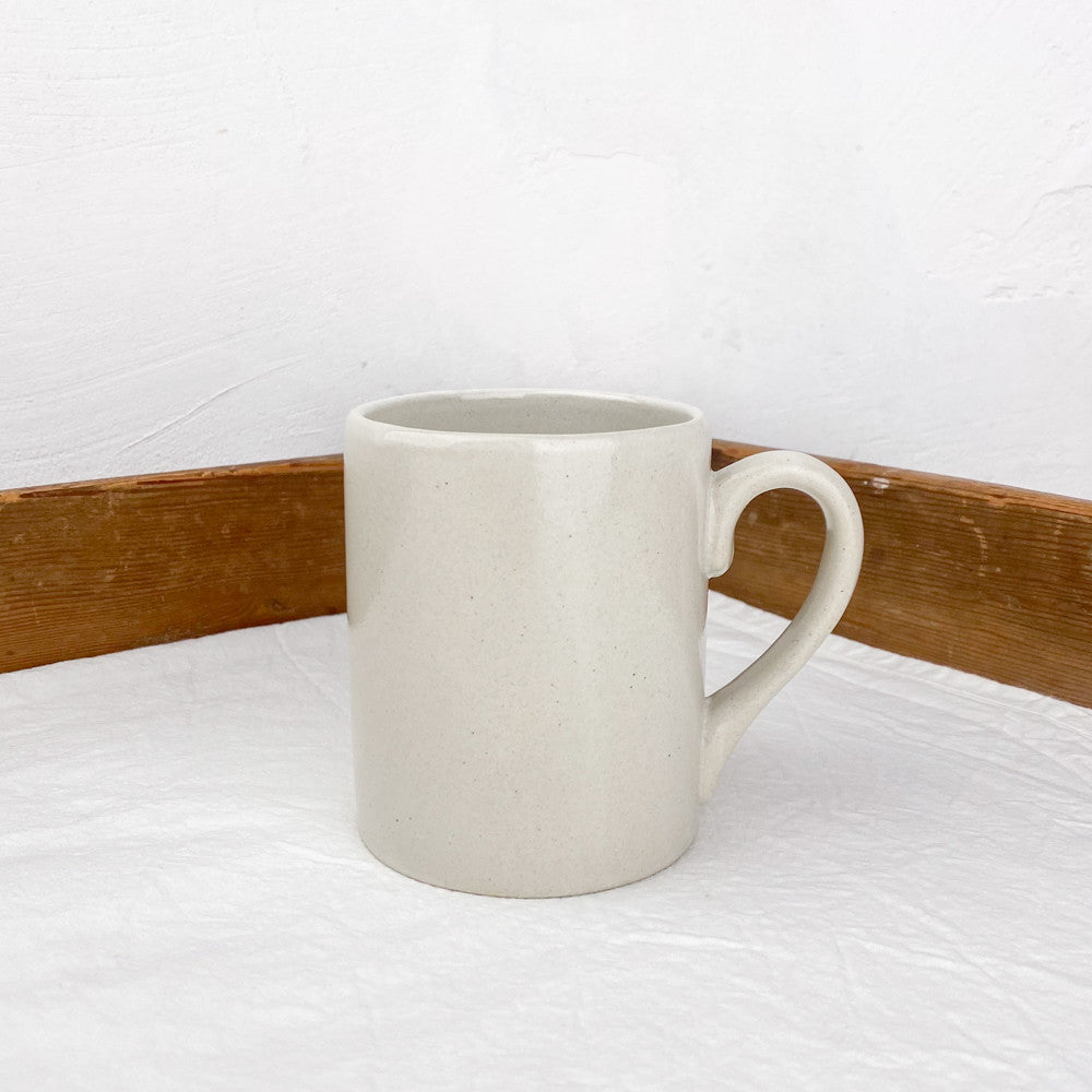 Mug en grès naturel