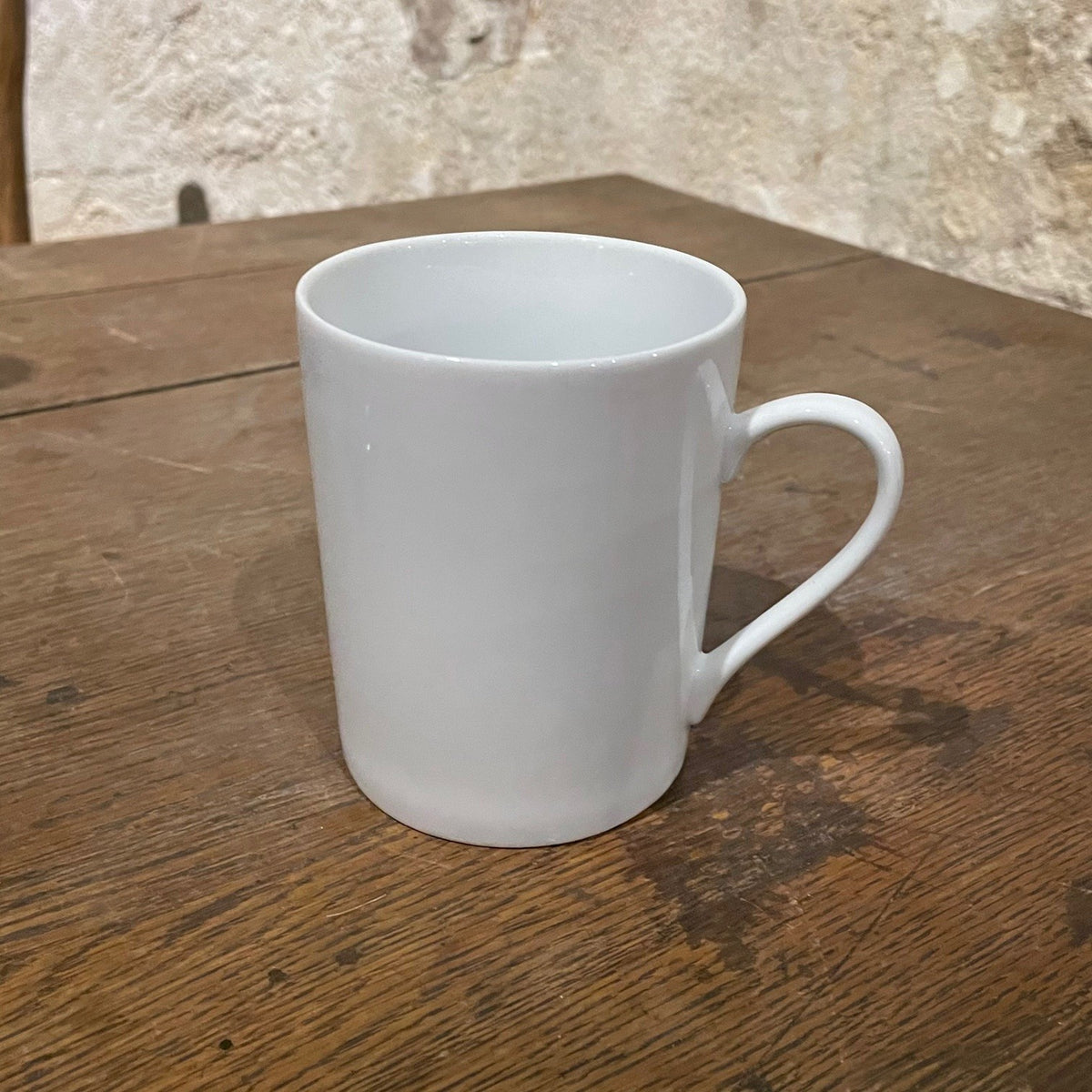 Mug en porcelaine blanche
