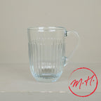 Mug en verre pressé