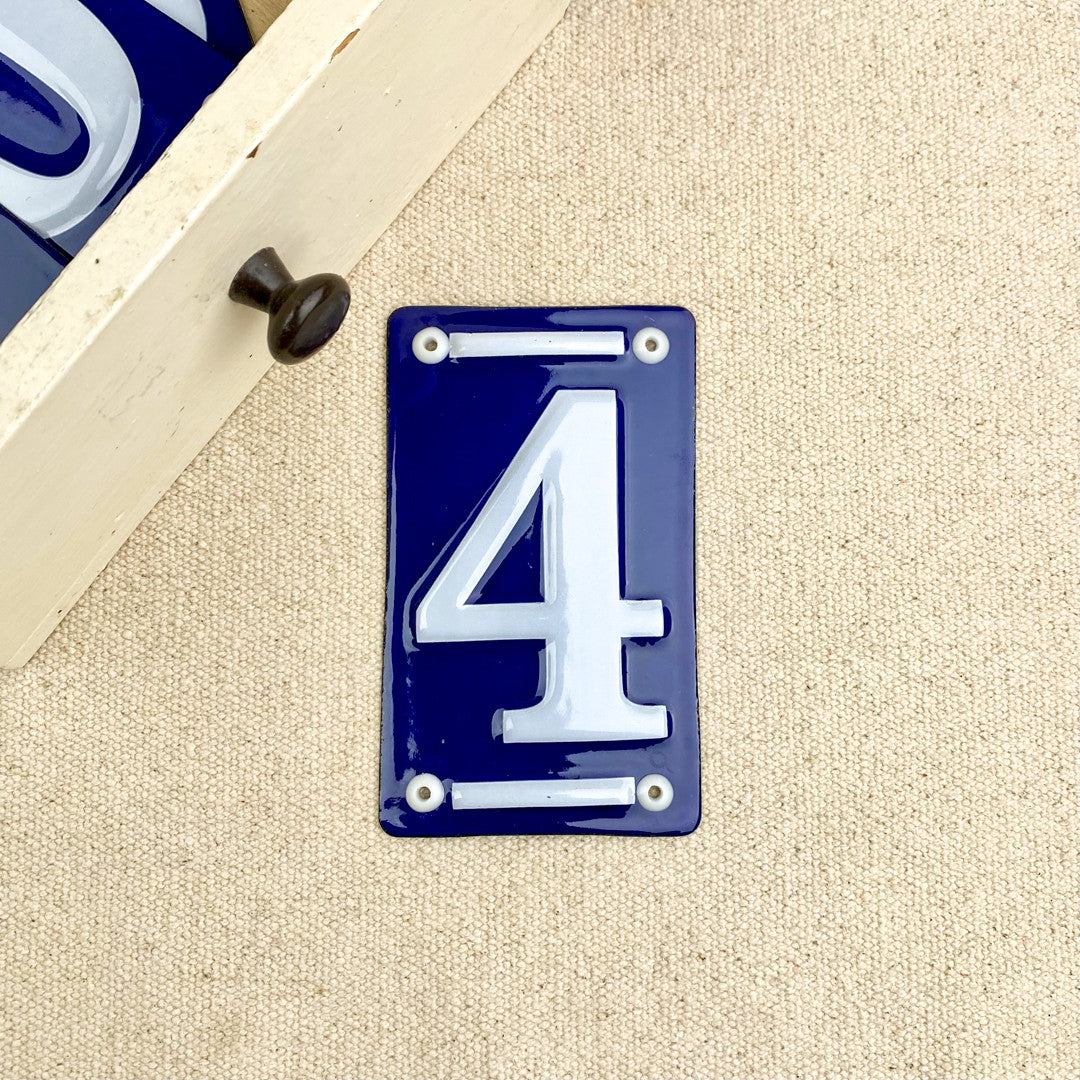 Numéro de maison en émail
