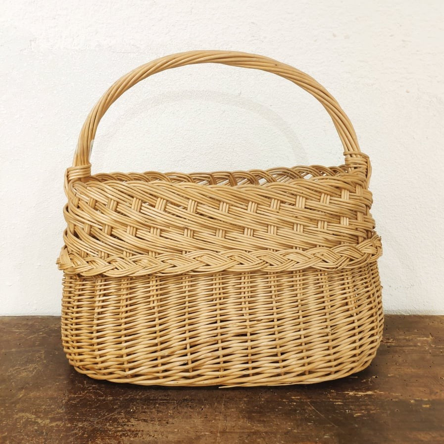 Panier tresses en osier naturel