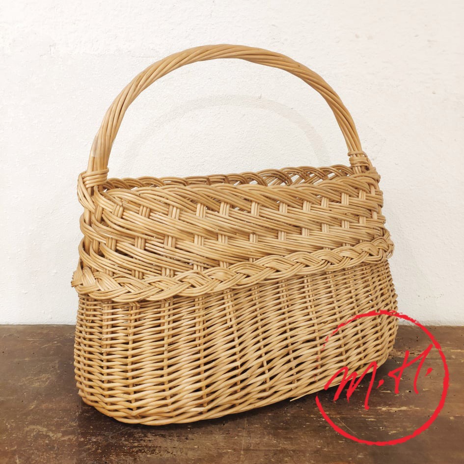Panier tresses en osier naturel