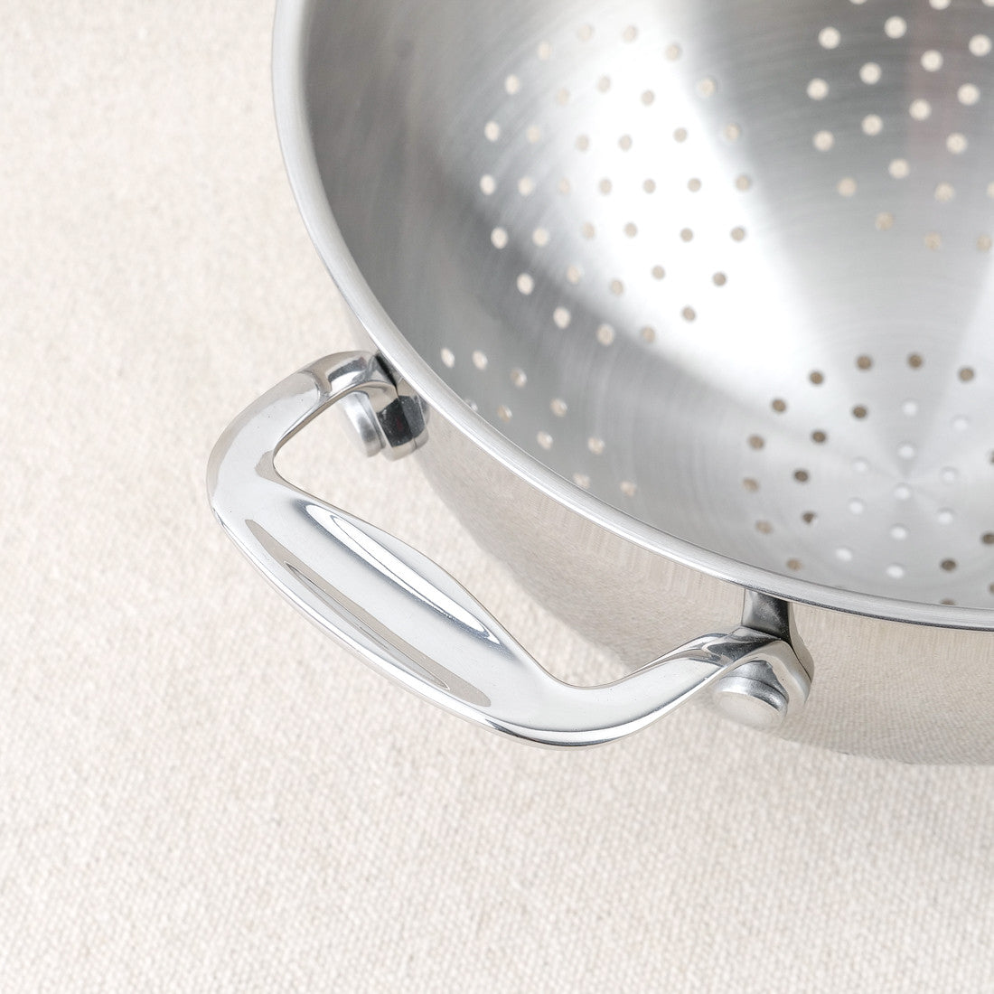 Passoire sur pieds en inox