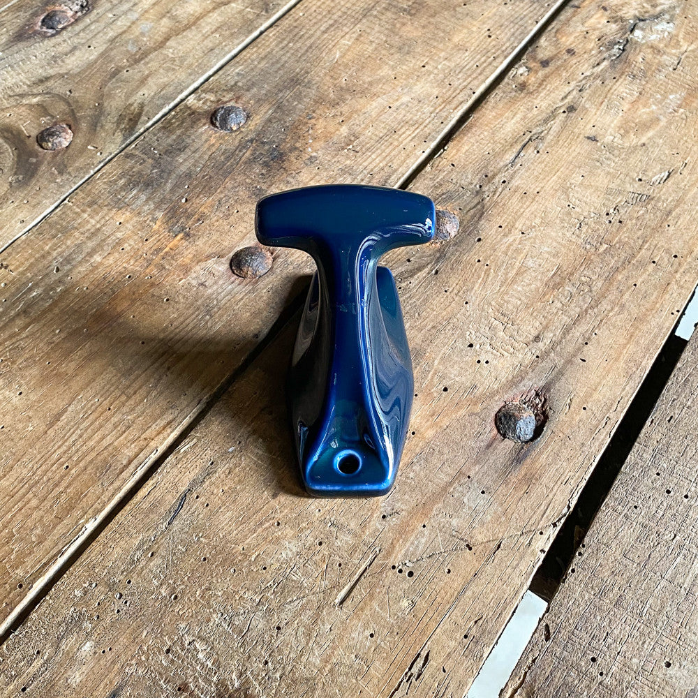 patère en porcelaine bleu nuit
