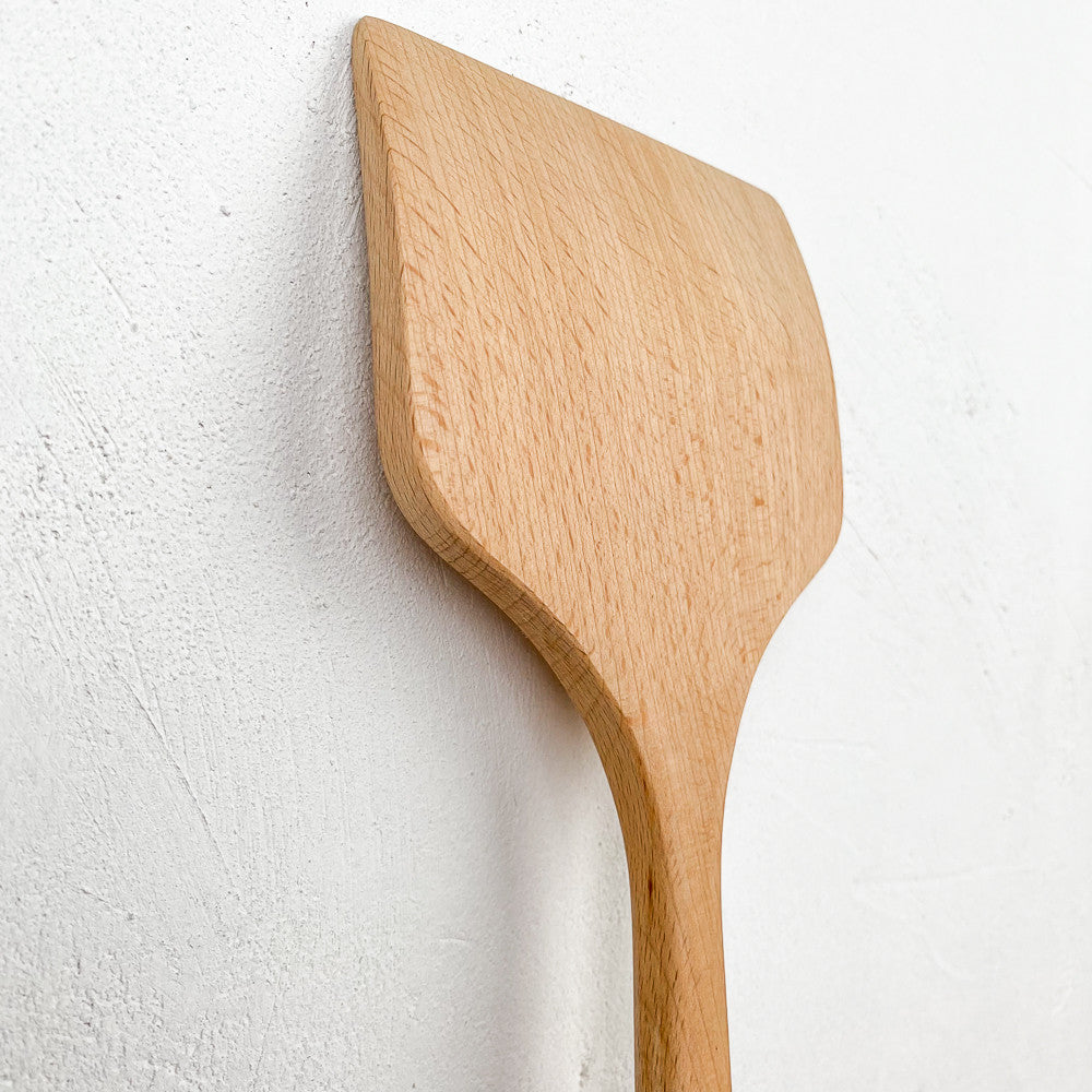 Pelle à poisson en bois
