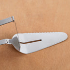 Pelle à tarte automatique