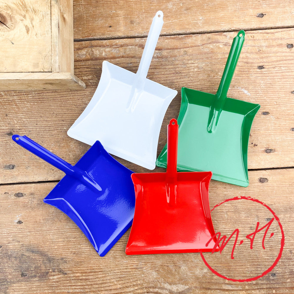 Pelle en métal pour enfant