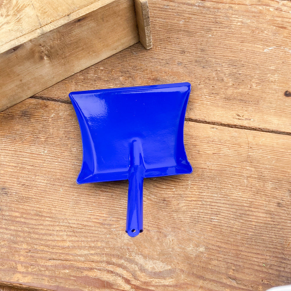 Pelle en métal pour enfant