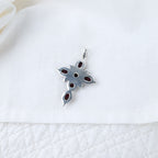 Pendentif croix grenats sur argent