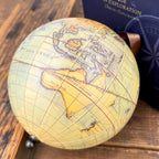 Petit globe terrestre à suspendre