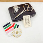 Petit set de couture de voyage en cuir