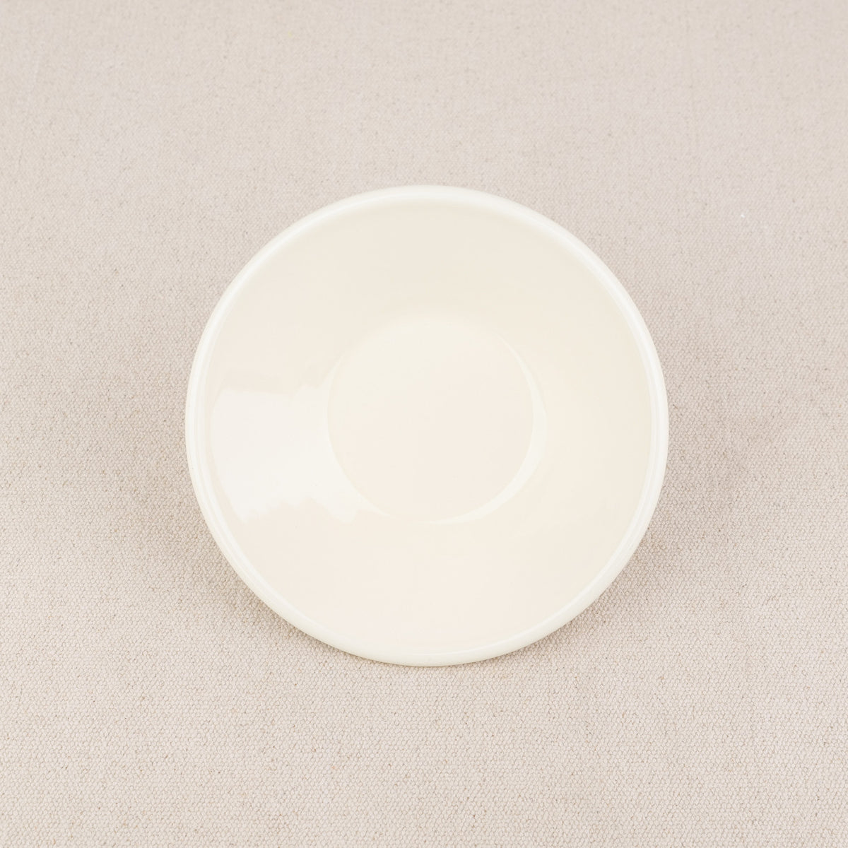 Petite assiette creuse en émail Ø 17cm