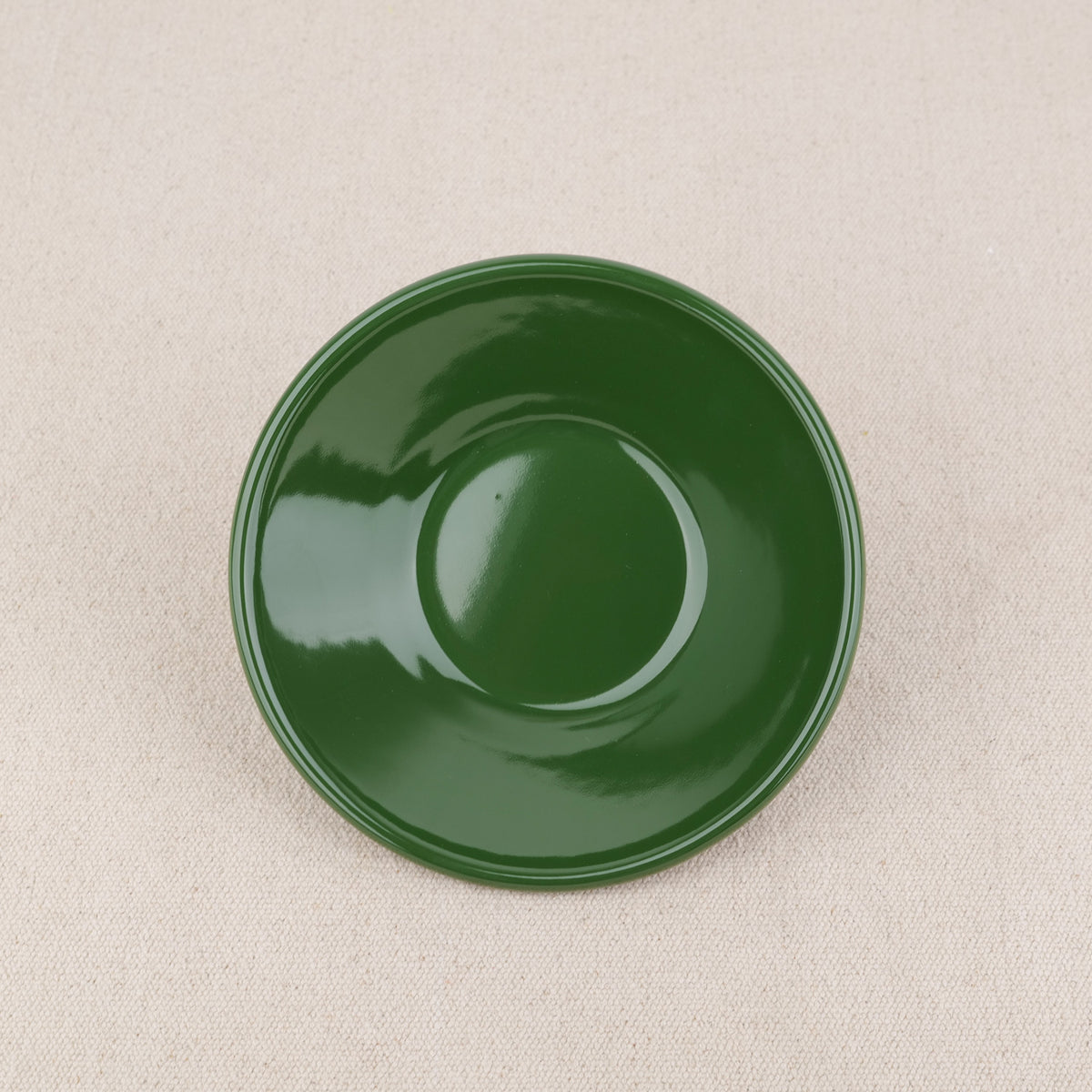 Petite assiette creuse en émail Ø 17cm