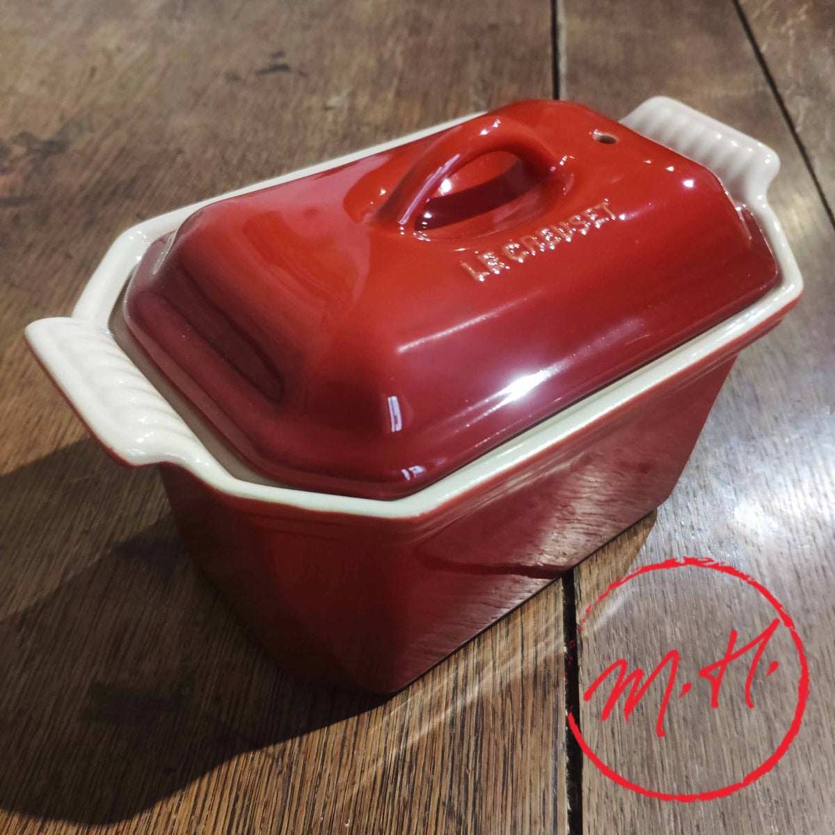 Petite terrine cerise avec presse Le Creuset