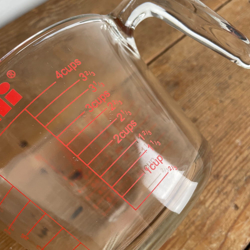 Pichet doseur en verre 0.5 L / 1 L