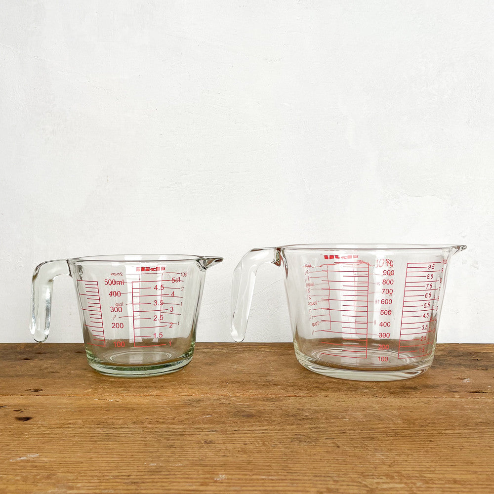 Pichet doseur en verre 0.5 L / 1 L