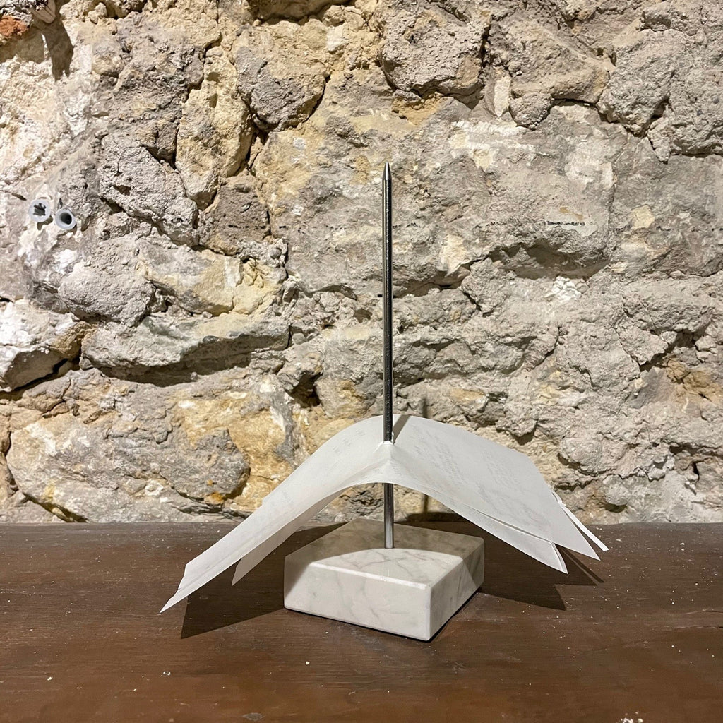 Pique-fiches avec socle en marbre