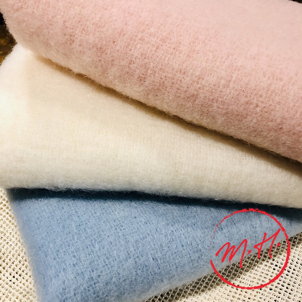PLAID POUR BEBE EN MOHAIR