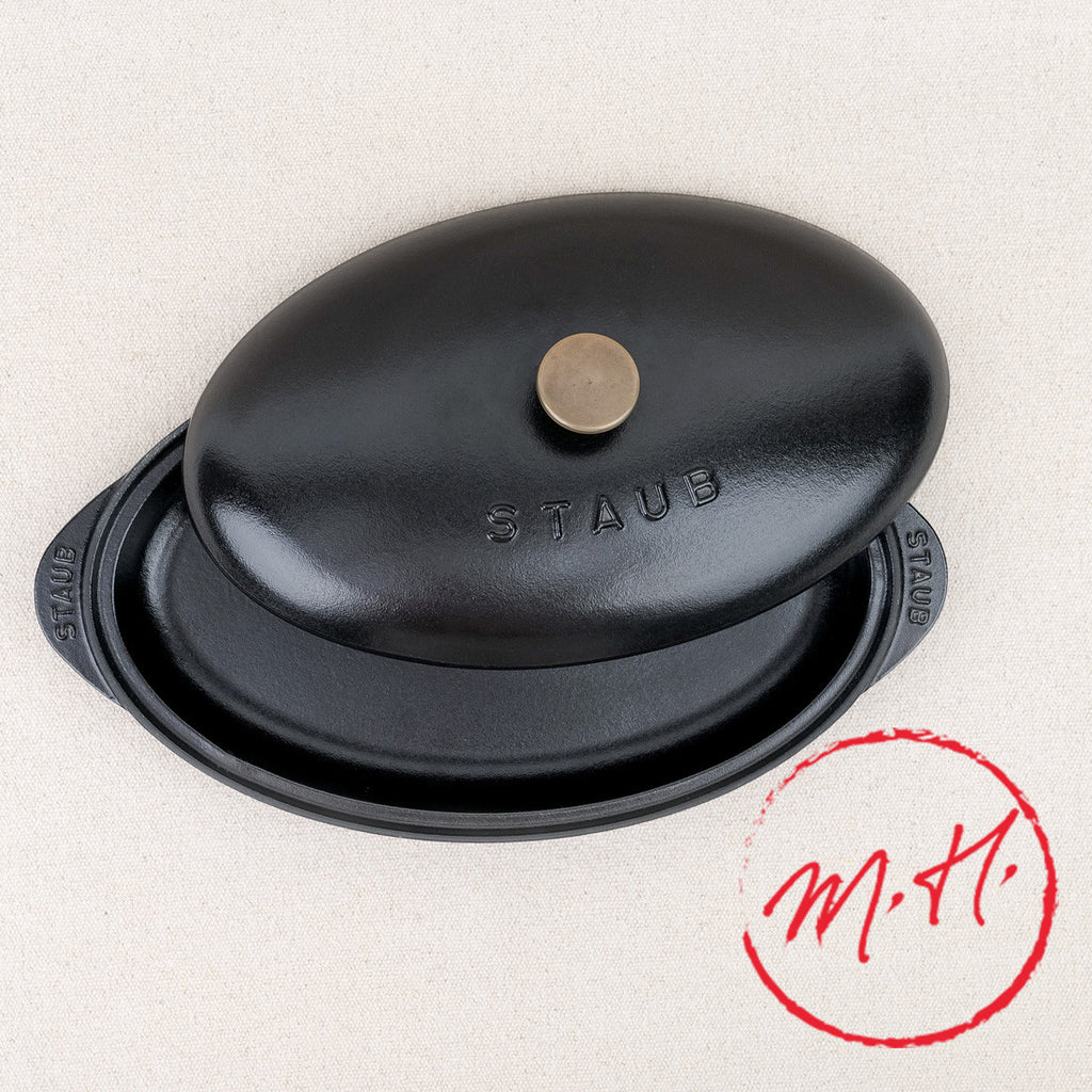 Plat de cuisson ovale en fonte Staub