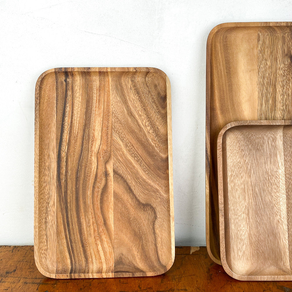 Plateau rectangulaire en bois d'acacia