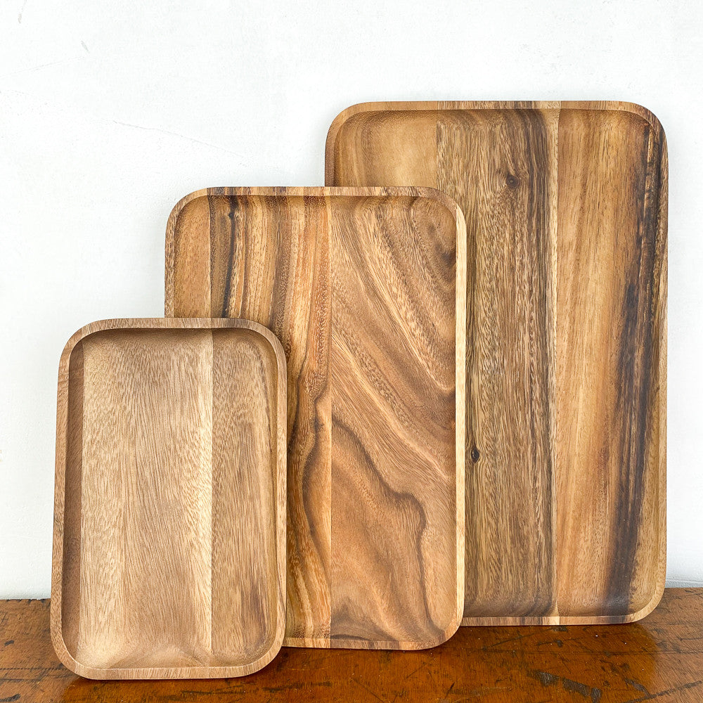 Plateau rectangulaire en bois d'acacia