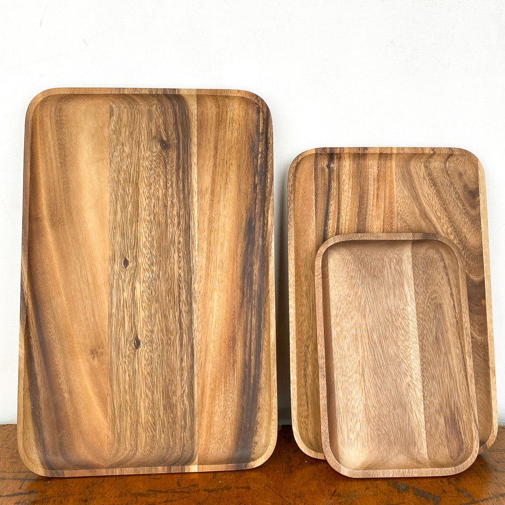 Plateau rectangulaire en bois d'acacia